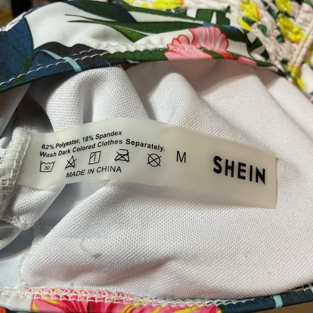 SHEIN Multicolored Bikini Top Ruffled Straps - Picture 4 of 4